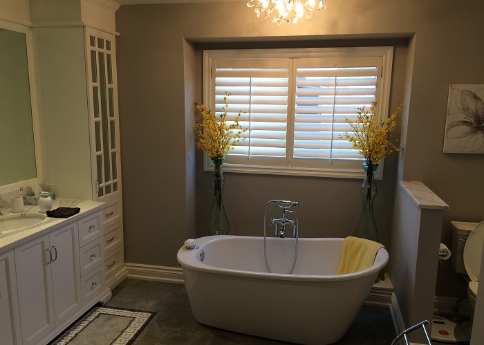 Bathtub and Faucet